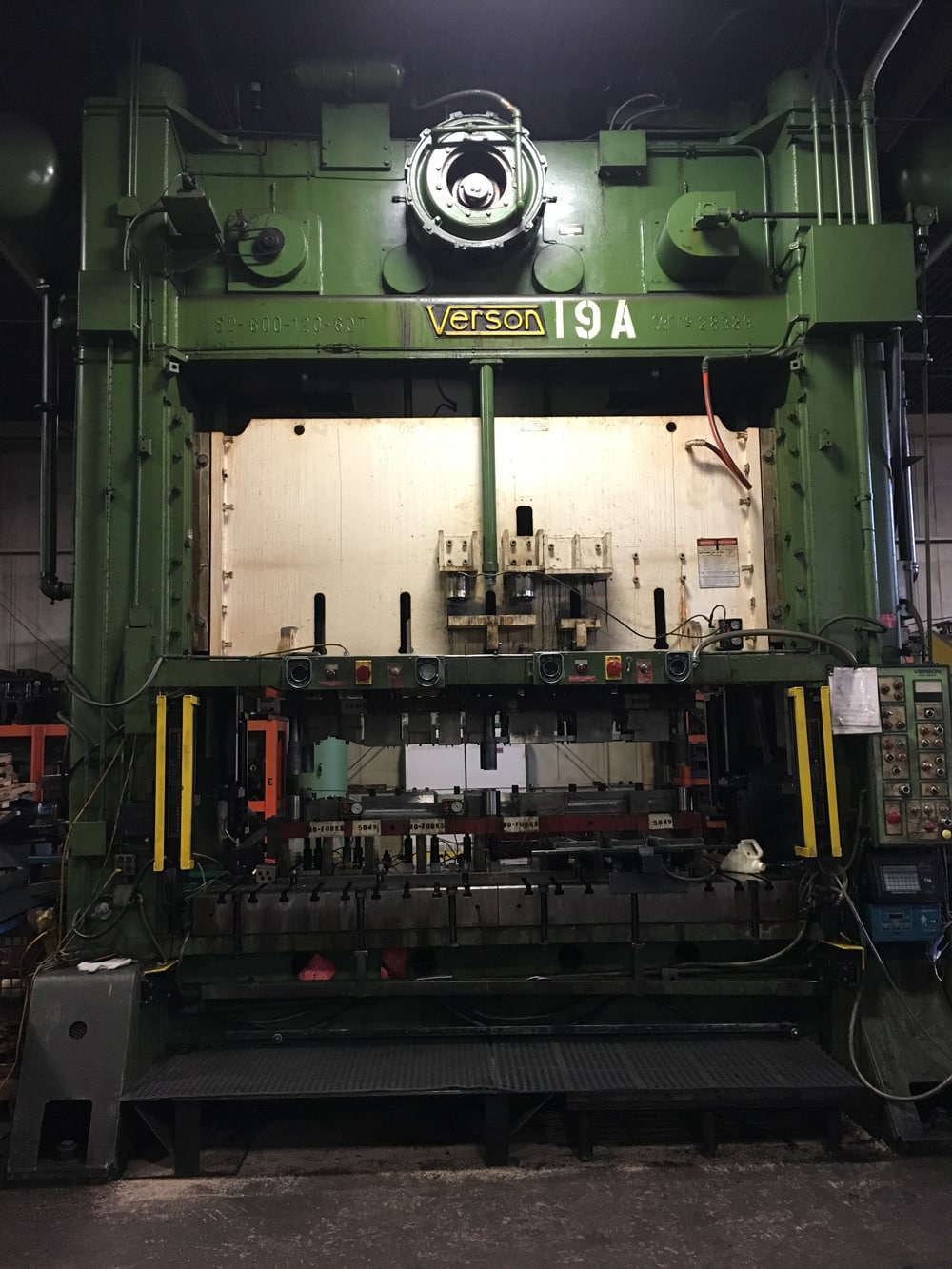 Verson 600 ton stamping press